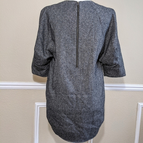 Black & White Jeweled Neckline Boxy Retro Dress with Pockets - Picture 3 of 13